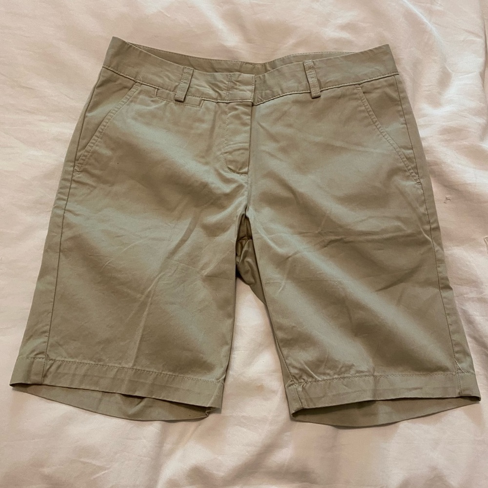 Garnet Hill Khaki Bermuda shorts size 6